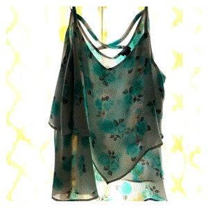 Super cute top, like new